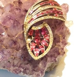 Vintage crystal stone brooch